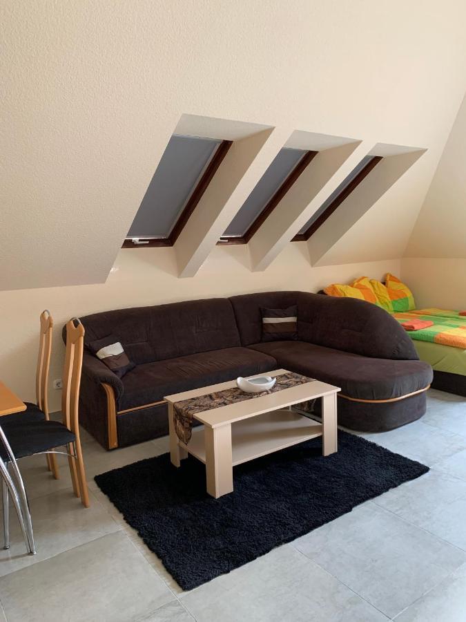 Balaton Kinizsi Apartman Siofok Exterior photo