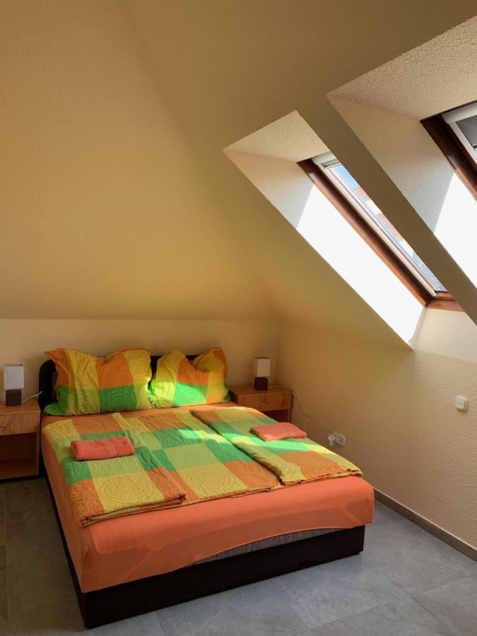Balaton Kinizsi Apartman Siofok Exterior photo