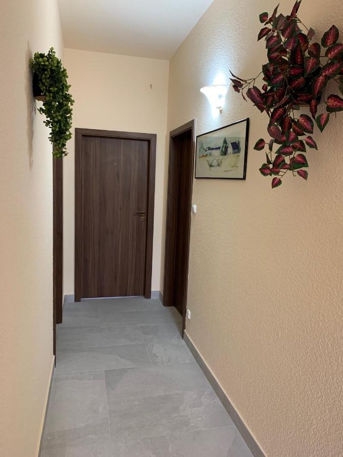 Balaton Kinizsi Apartman Siofok Exterior photo