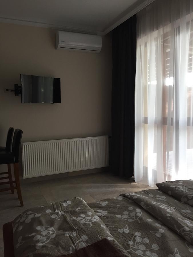 Balaton Kinizsi Apartman Siofok Exterior photo
